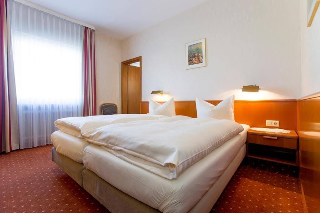 Hotel Wegener Мангейм Экстерьер фото